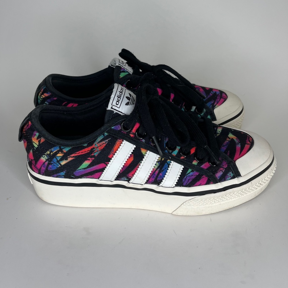 Adidas HQ9857 NIzza Platform Shoe Women Size 8.5 Music Festival Low Top Rainbow